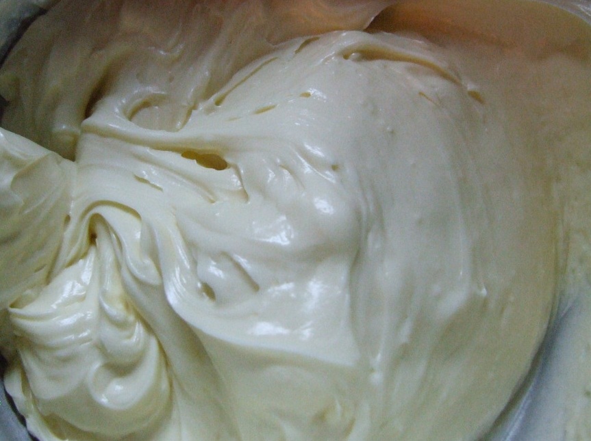Как сделать вкусный крем для торта со сгущенкой